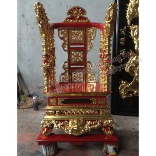 Ngai thờ sơn son thiếp vàng