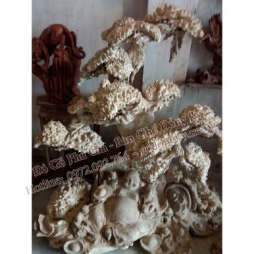 Tượng ông di lạc gồi ngốc cây thông 2